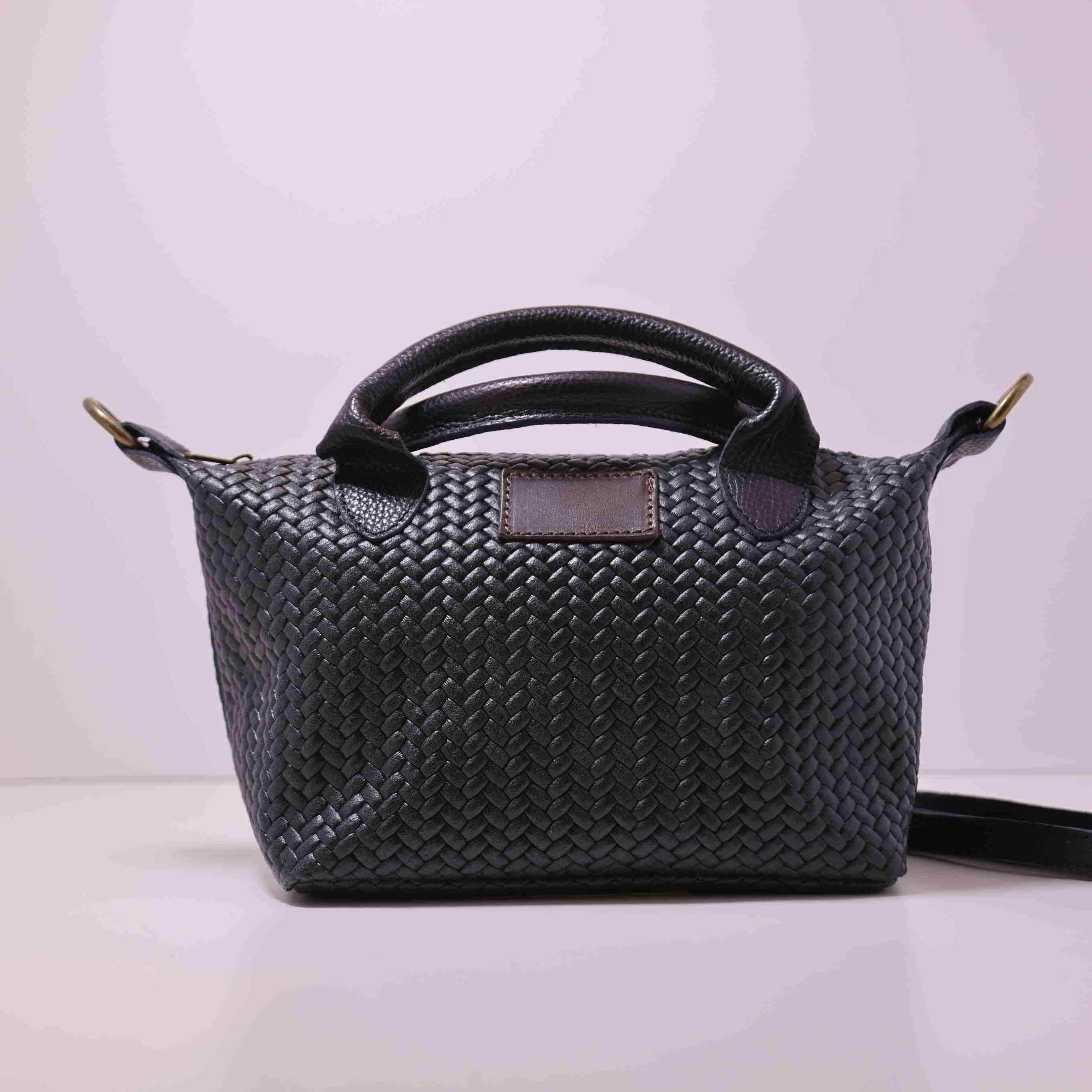 Bolso Artesanal Trenzado de Cuero